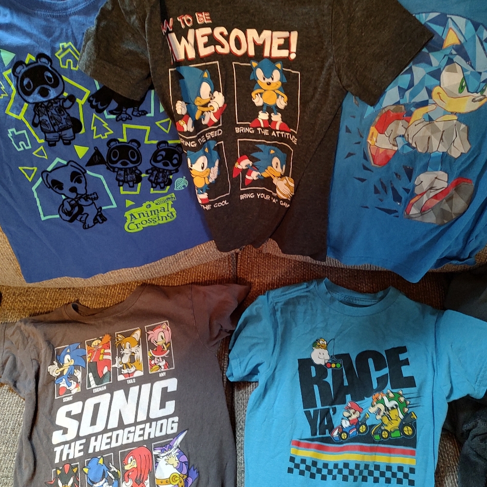 5 Gamer Kids Graphic T-Shirts (1)